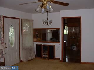 28 Chartwell Road West Grove, PA 19390 - Photo 3 of 6 Gallery Image 3
