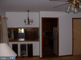28 Chartwell Road West Grove, PA 19390 - Photo 4 of 6 Gallery Image 4