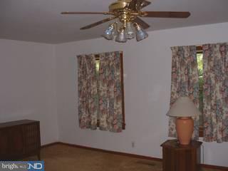 28 Chartwell Road West Grove, PA 19390 - Photo 5 of 6 Gallery Image 5