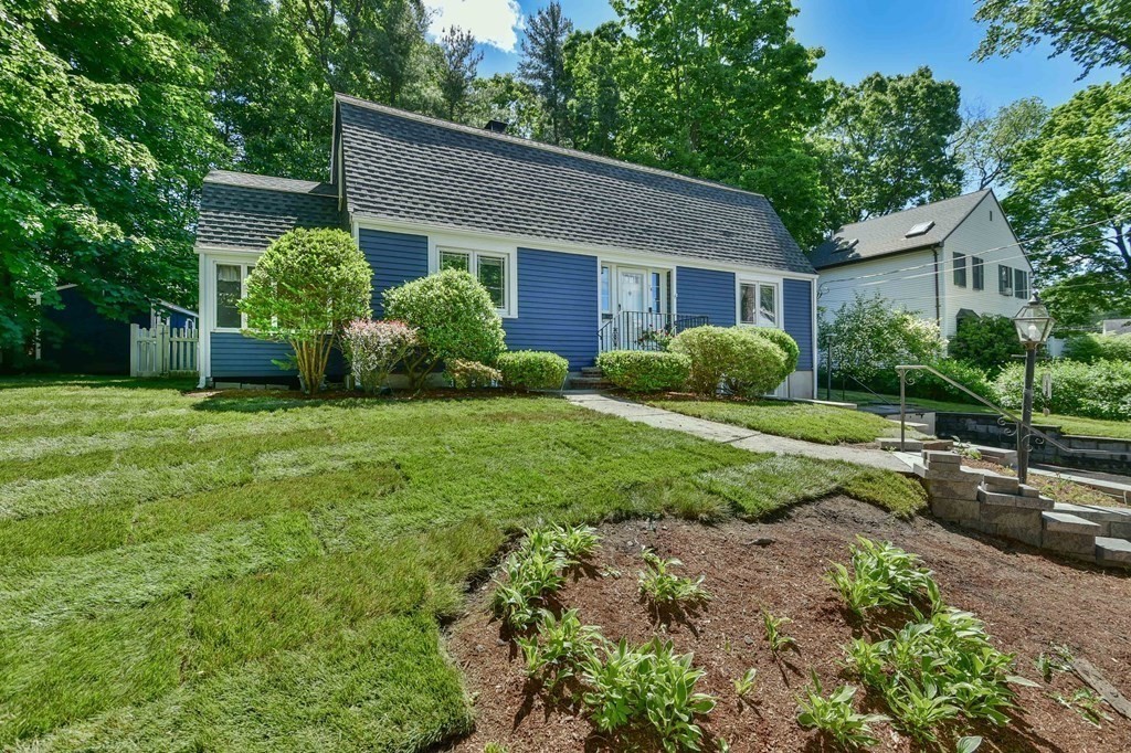 74 Fletcher Road Woburn, MA 01801 - Photo 3 of 32 Gallery Image 3
