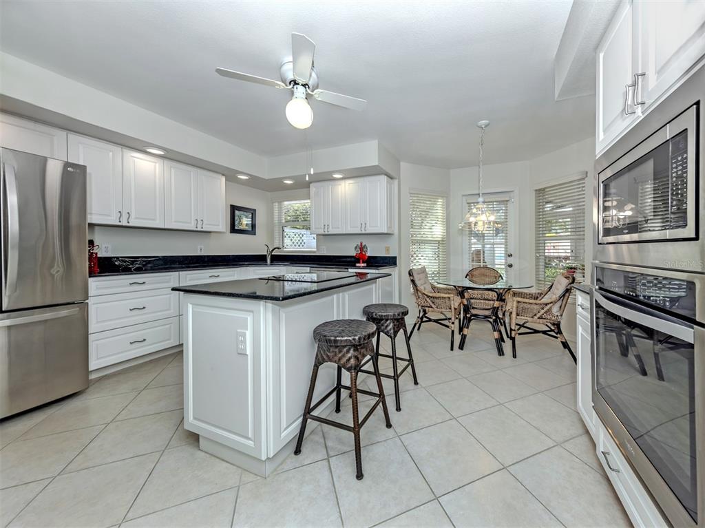 575 Clubside Circle, Unit 35 Venice, FL 34293 - Photo 13 of 79