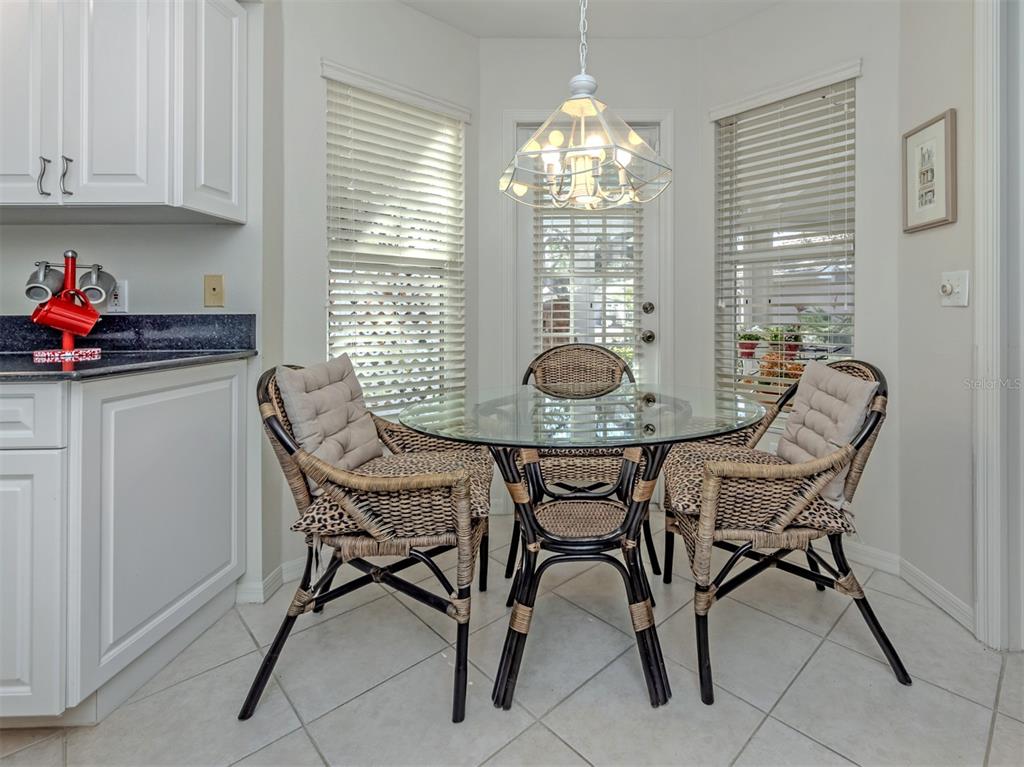 575 Clubside Circle, Unit 35 Venice, FL 34293 - Photo 14 of 79