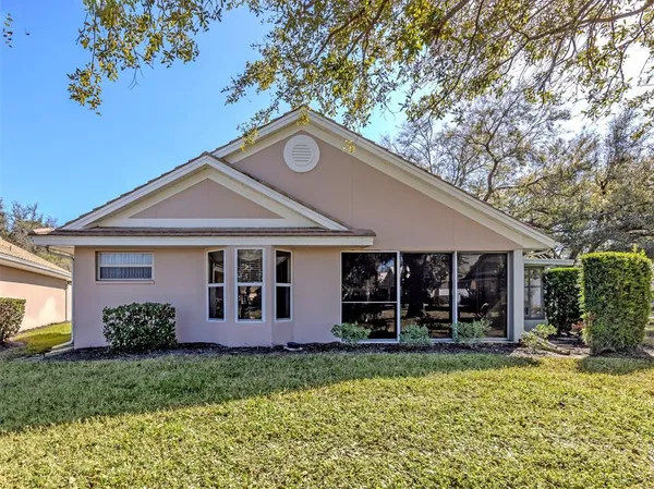 $379,000 | 575 Clubside Circle, Unit 35, Venice, FL 34293