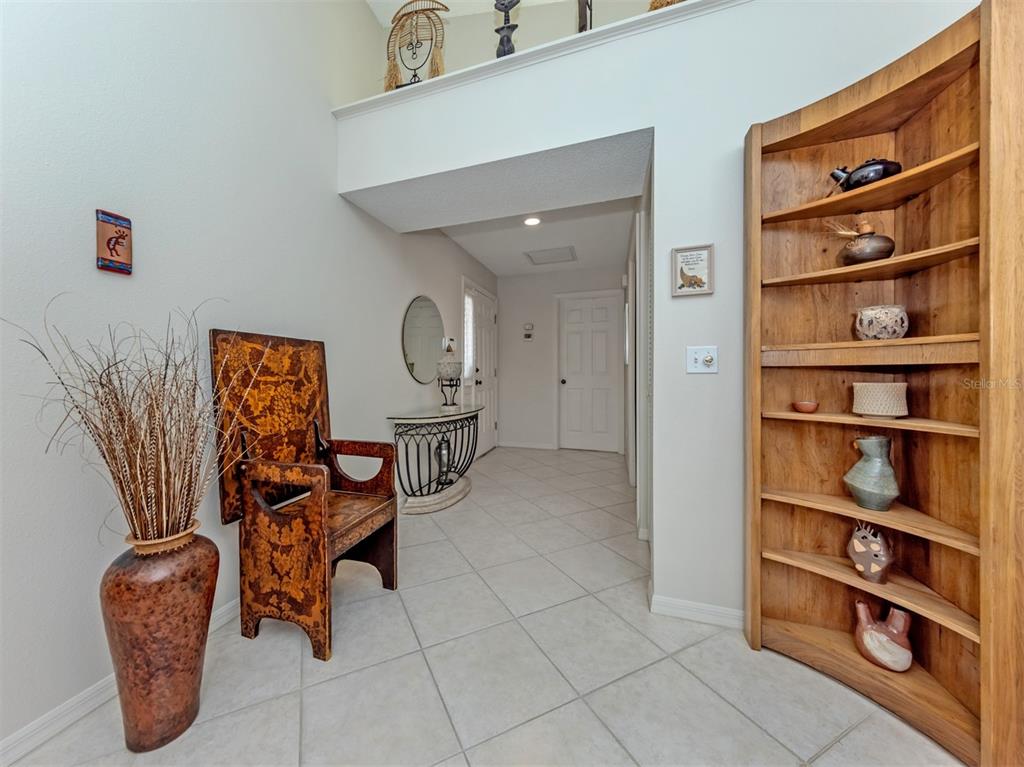 575 Clubside Circle, Unit 35 Venice, FL 34293 - Photo 4 of 79