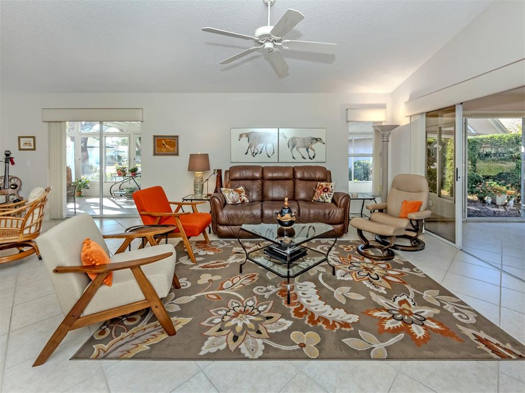 575 Clubside Circle, Unit 35 Venice, FL 34293 - Photo 8 of 79