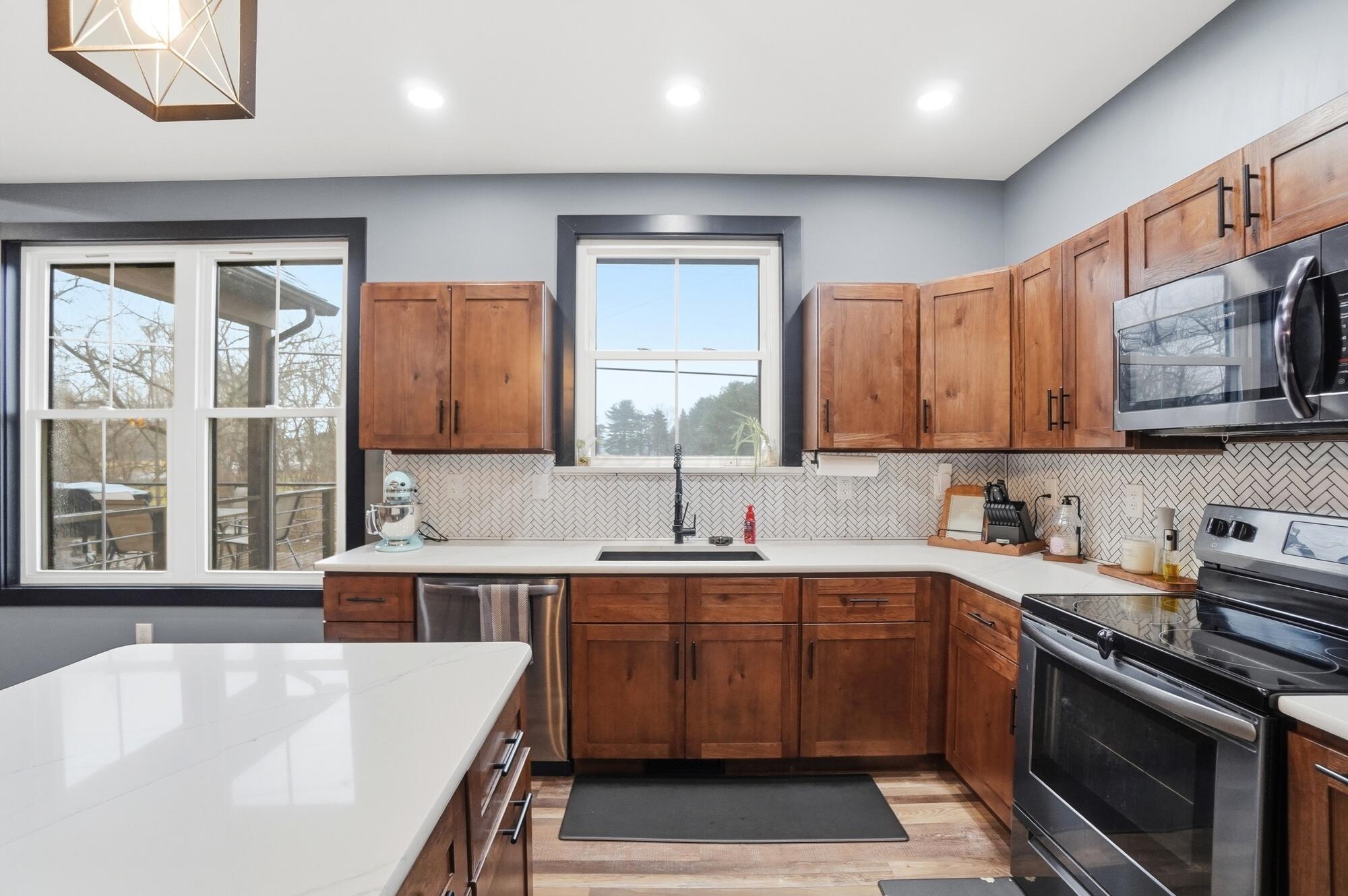 11646 Stoudertown Road Northwest Baltimore, OH 43105 - Photo 18 of 63 024