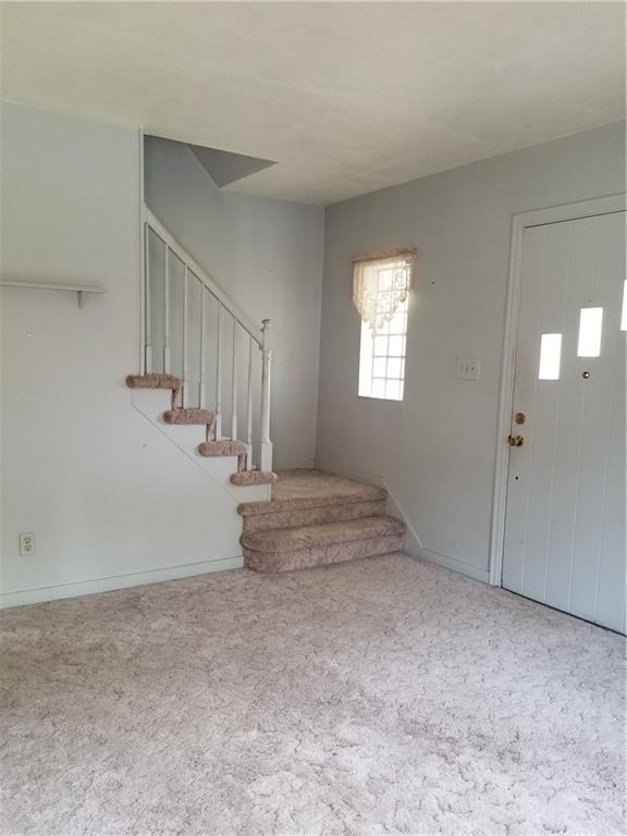 123 Rochester Road Pittsburgh, PA 15229 - Photo 3 of 14 Gallery Image 3