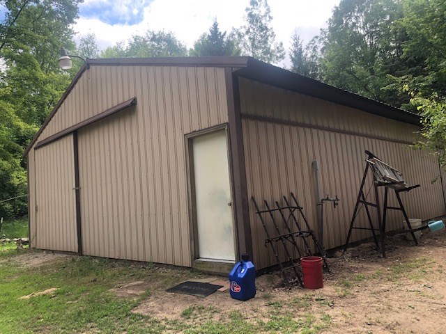 8129 Riley Road Farwell, MI 48622 - Photo 30 of 40 1877842-29.JPG