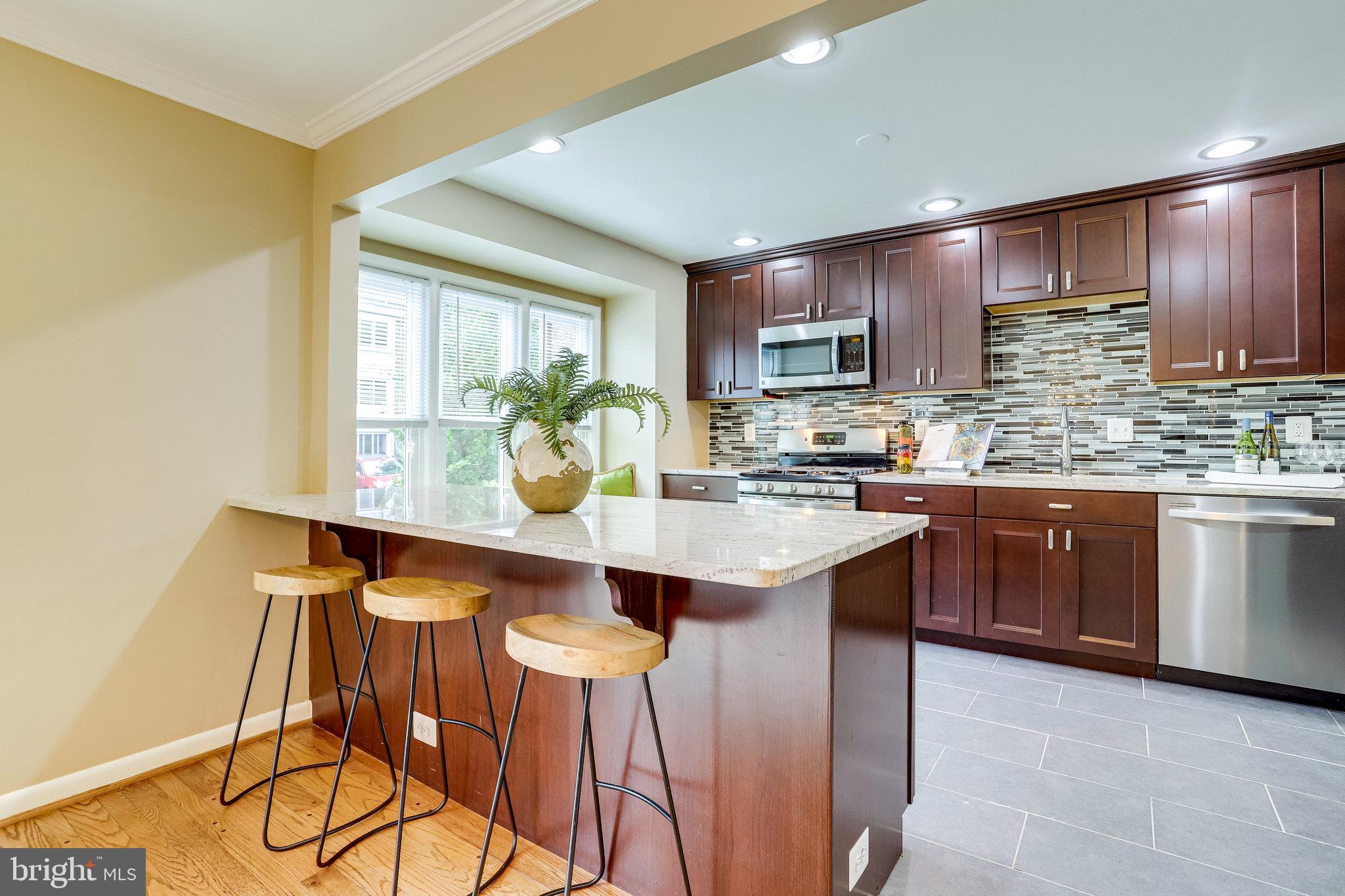 2152 Military Road Arlington, VA 22207 - Photo 14 of 59