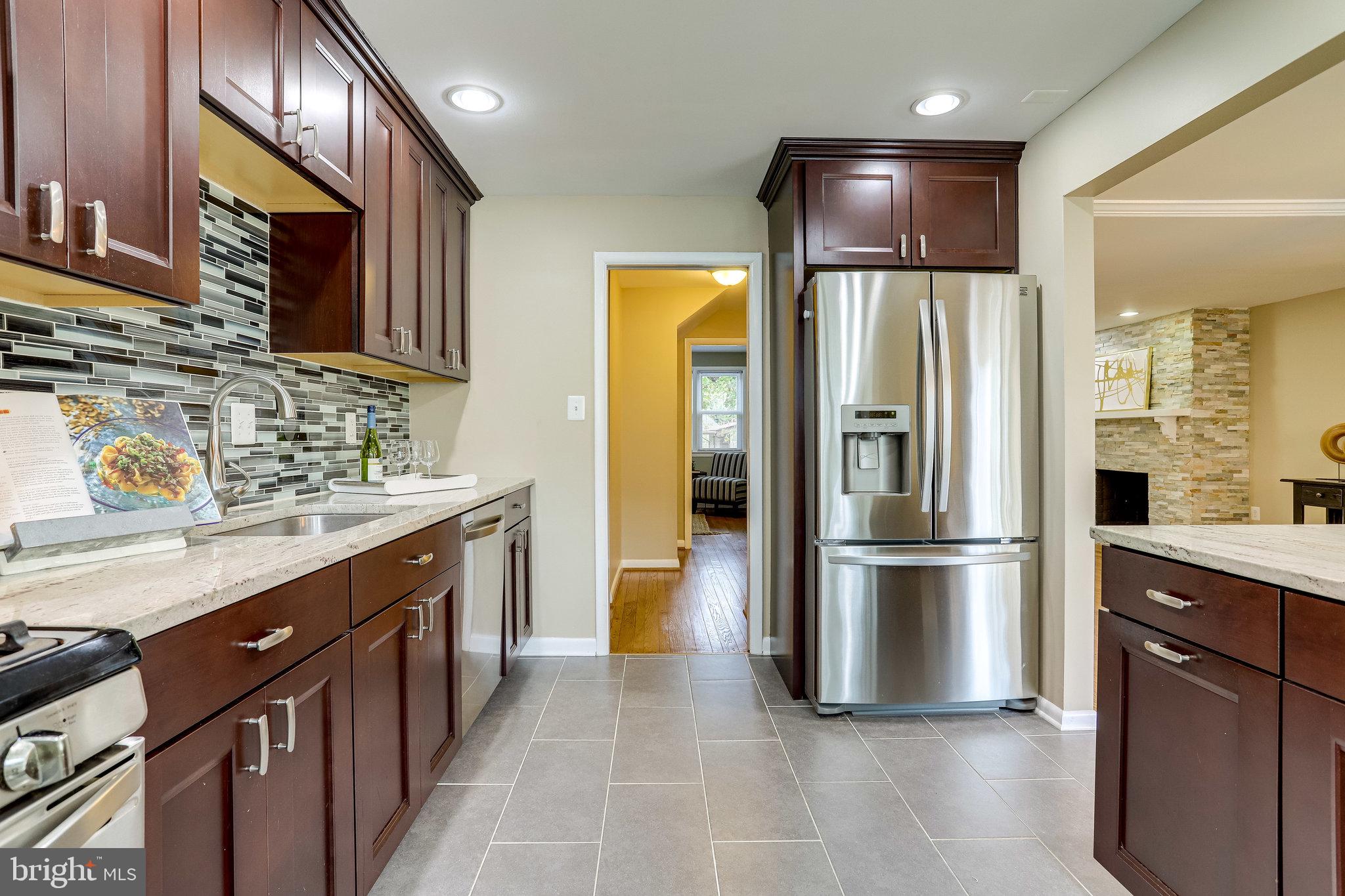 2152 Military Road Arlington, VA 22207 - Photo 19 of 59