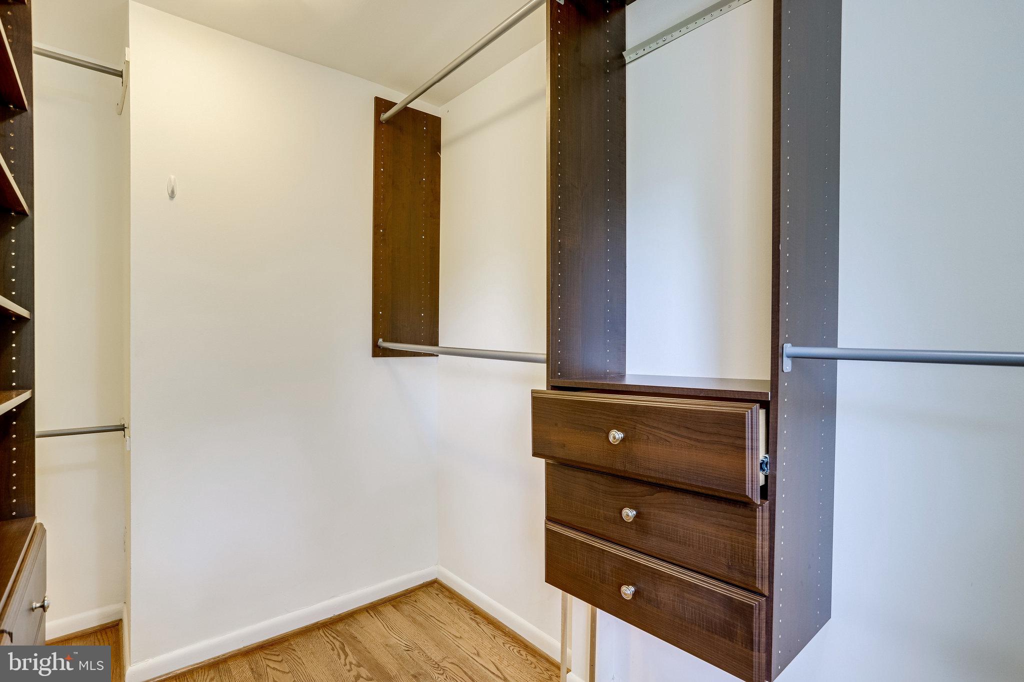 2152 Military Road Arlington, VA 22207 - Photo 32 of 59