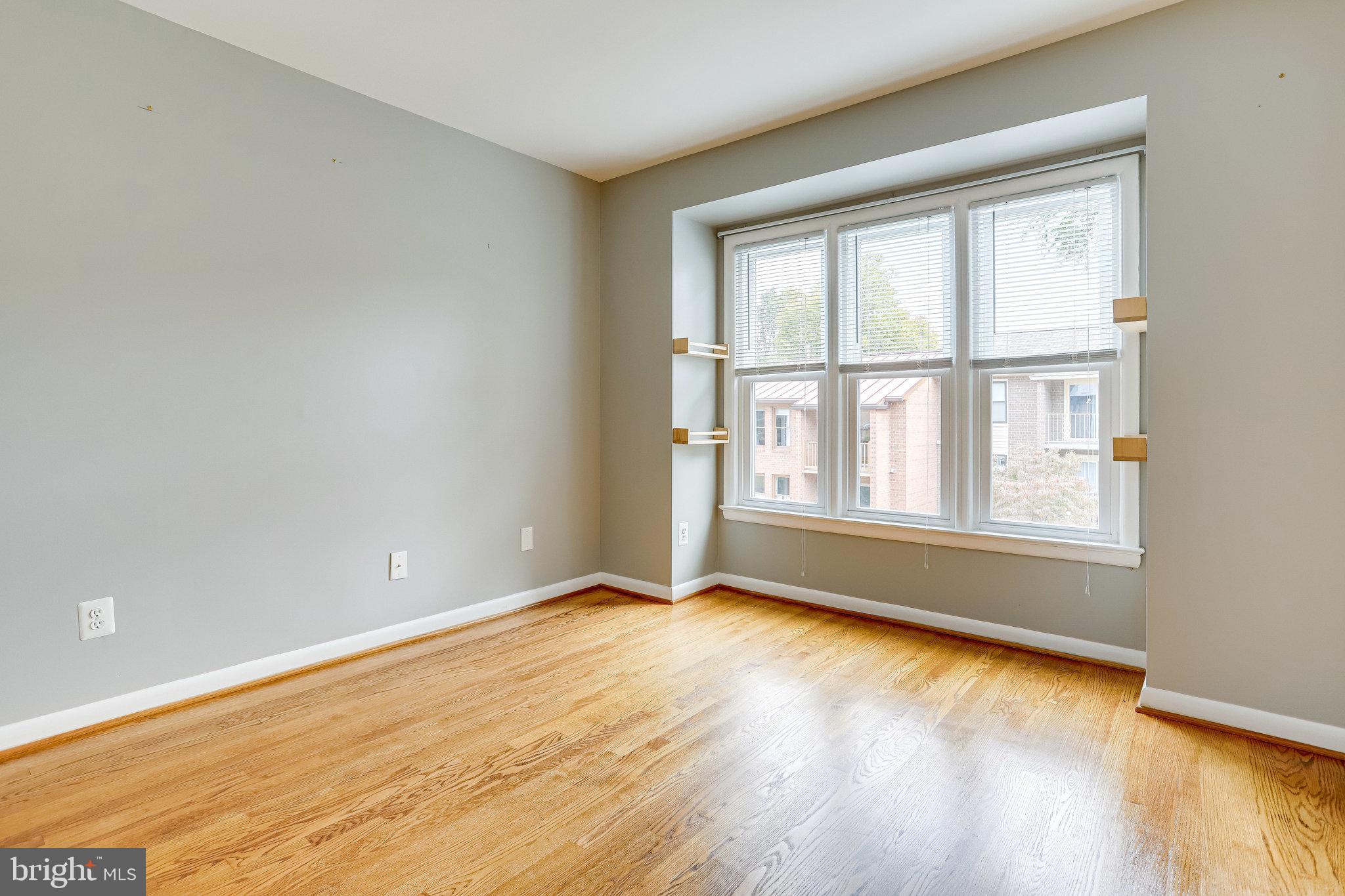 2152 Military Road Arlington, VA 22207 - Photo 37 of 59