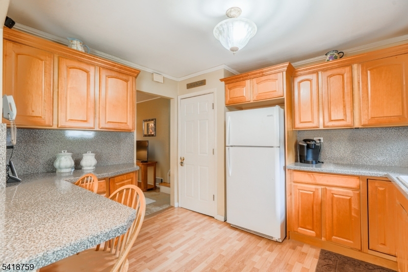 17 Cole Road Cedar Grove, NJ 07009 - Photo 5 of 28