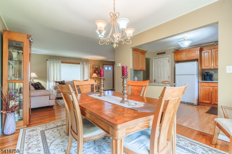 17 Cole Road Cedar Grove, NJ 07009 - Photo 7 of 28