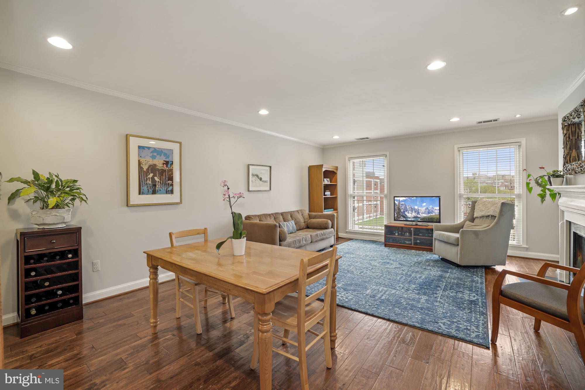 1650 Beekman Place Northwest, Unit A Washington, DC 20009 - Photo 9 of 25 Great entertaining space