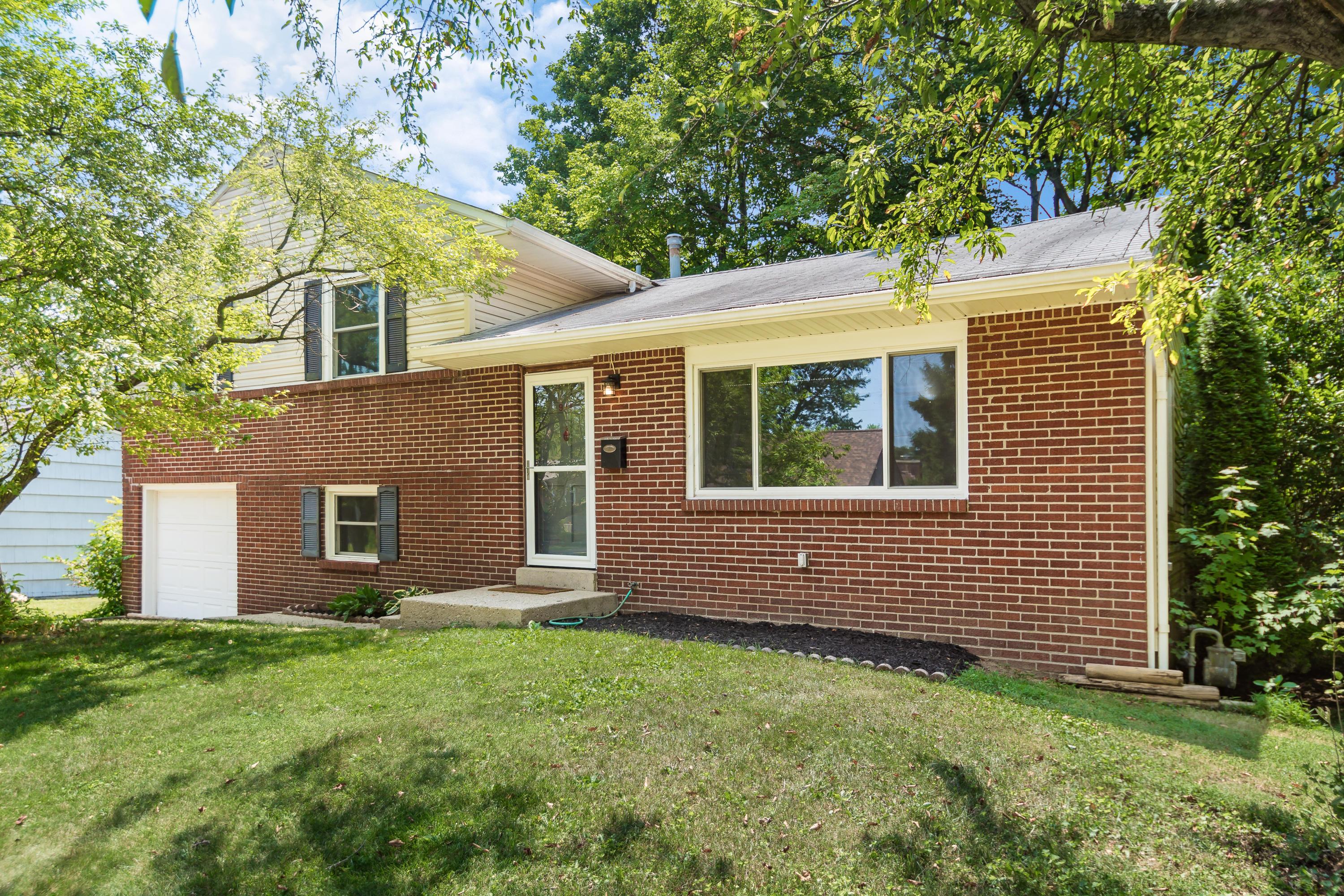 911 Afton Road Columbus, OH 43221 - Photo 1 of 32 Gallery Image 1