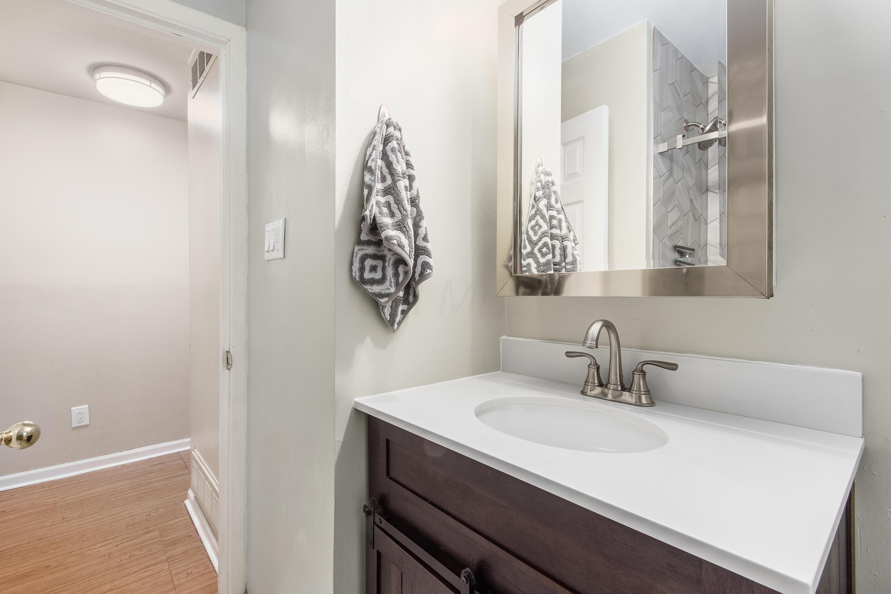 911 Afton Road Columbus, OH 43221 - Photo 17 of 32 Gallery Image 17