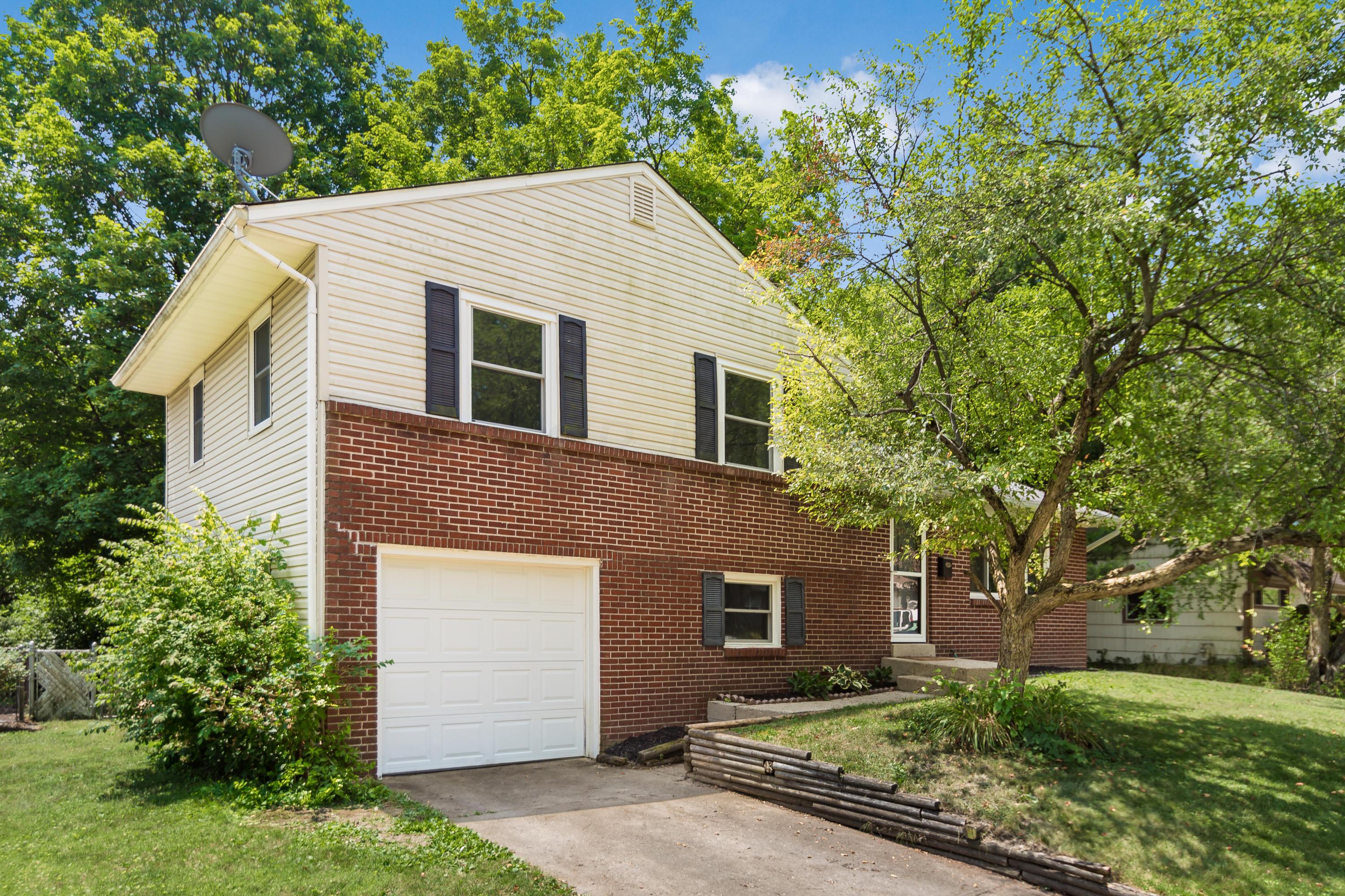 911 Afton Road Columbus, OH 43221 - Photo 2 of 32 Gallery Image 2