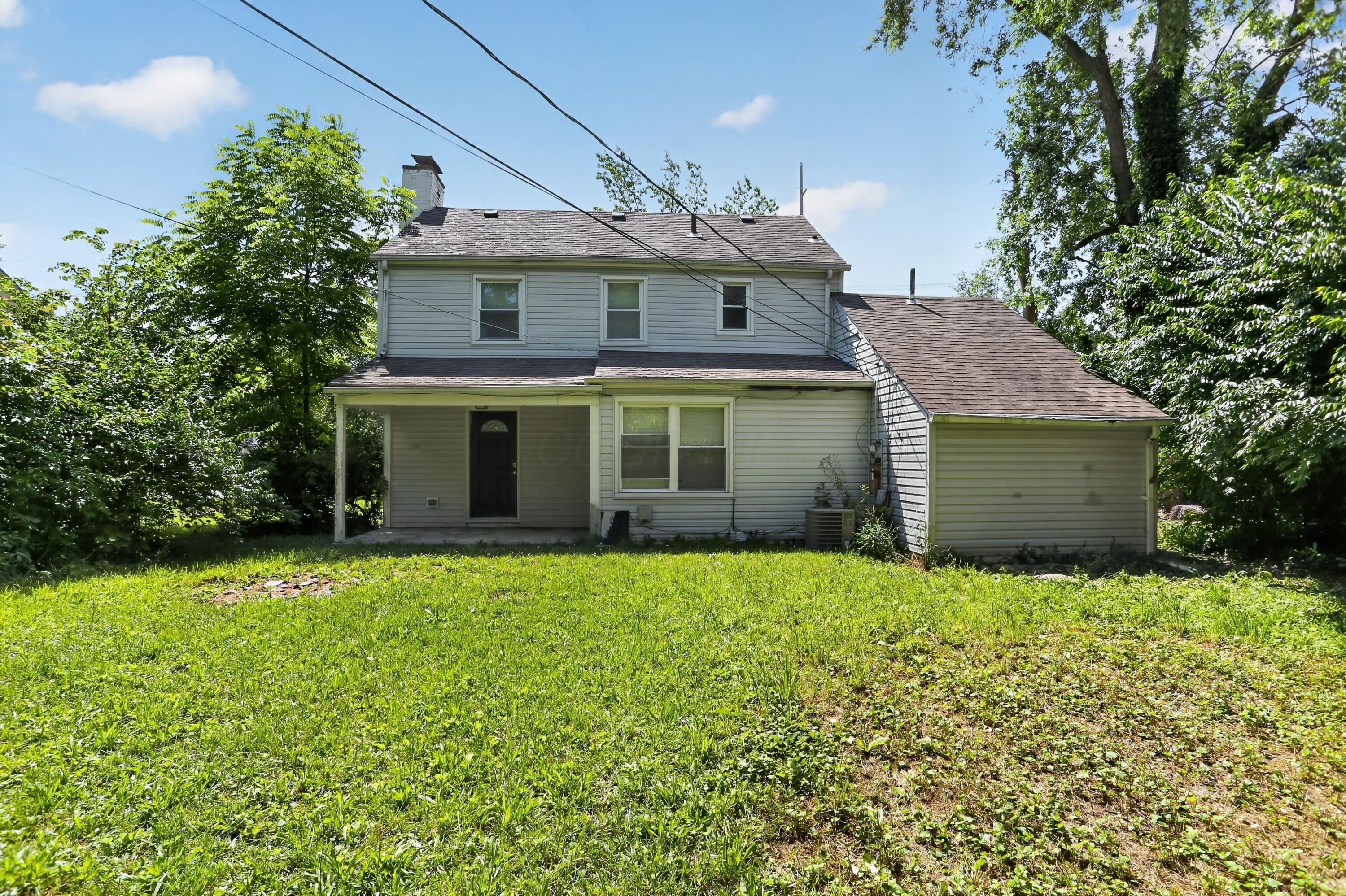 208 South James Road Columbus, OH 43213 - Photo 17 of 18 01_208_S_James_Rd-Exterior-7056