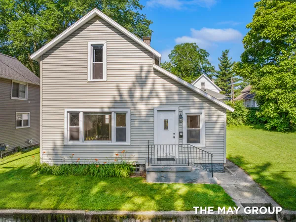 $225,000 | 31 Mack Avenue Northeast, Grand Rapids, MI 49503