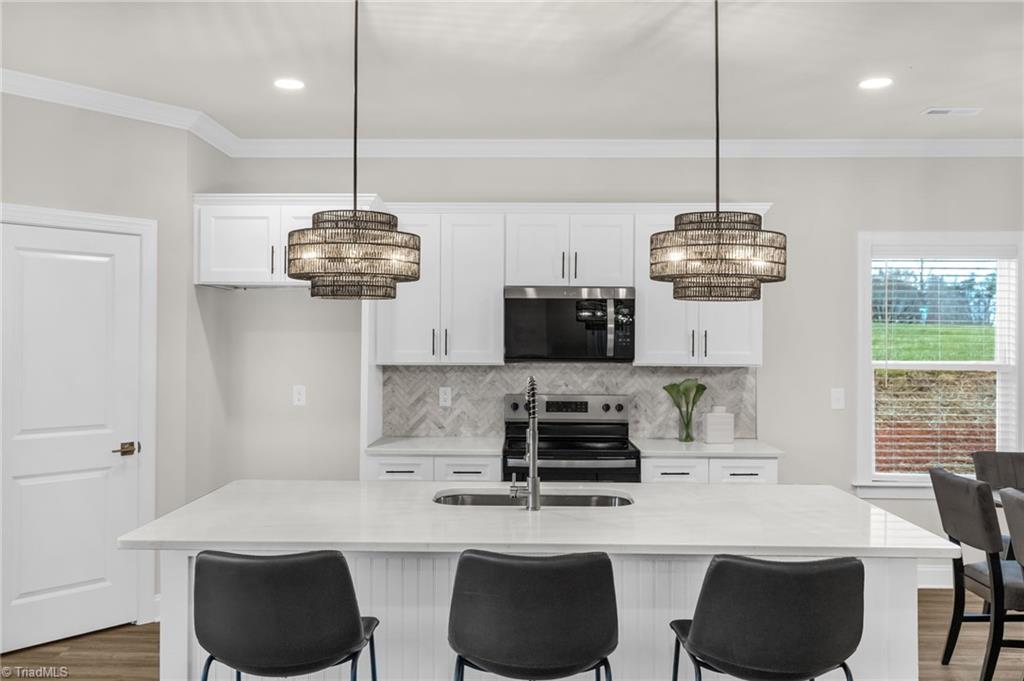 448 Gold Hill Road Madison, NC 27025 - Photo 6 of 44