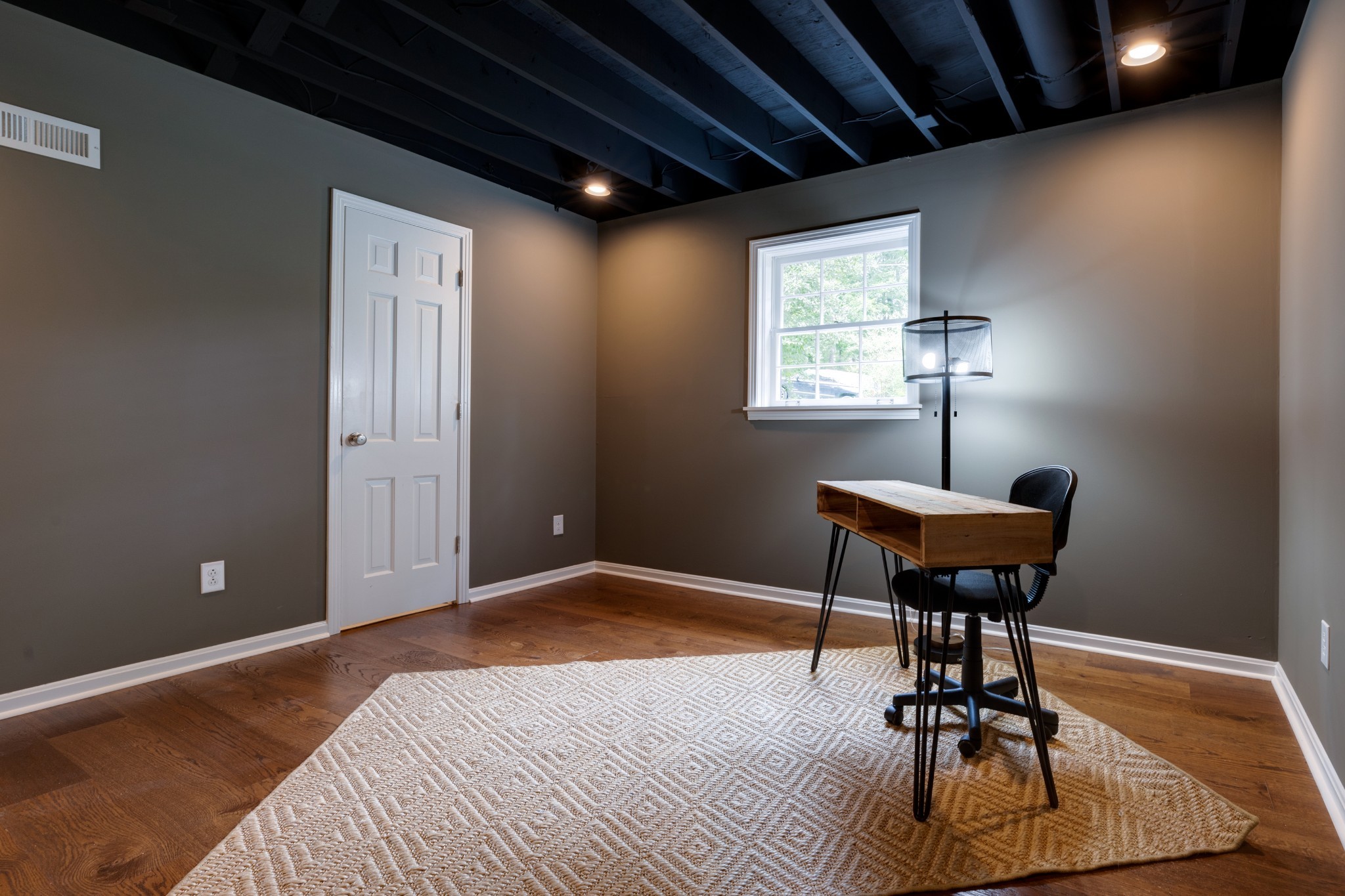 112 Lee Road Dickson, TN 37055 - Photo 27 of 39 a workspace with furniture and a window