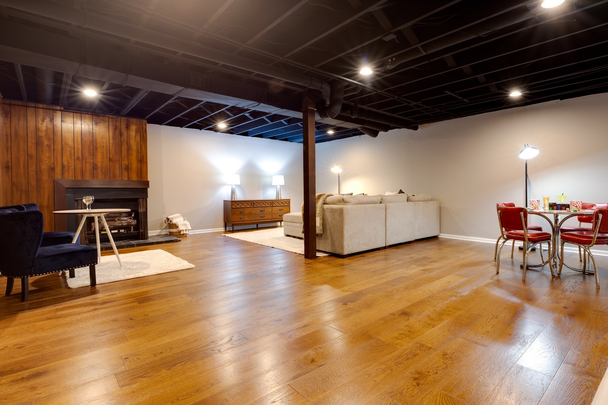 112 Lee Road Dickson, TN 37055 - Photo 32 of 39 a view of a studio with wooden floor