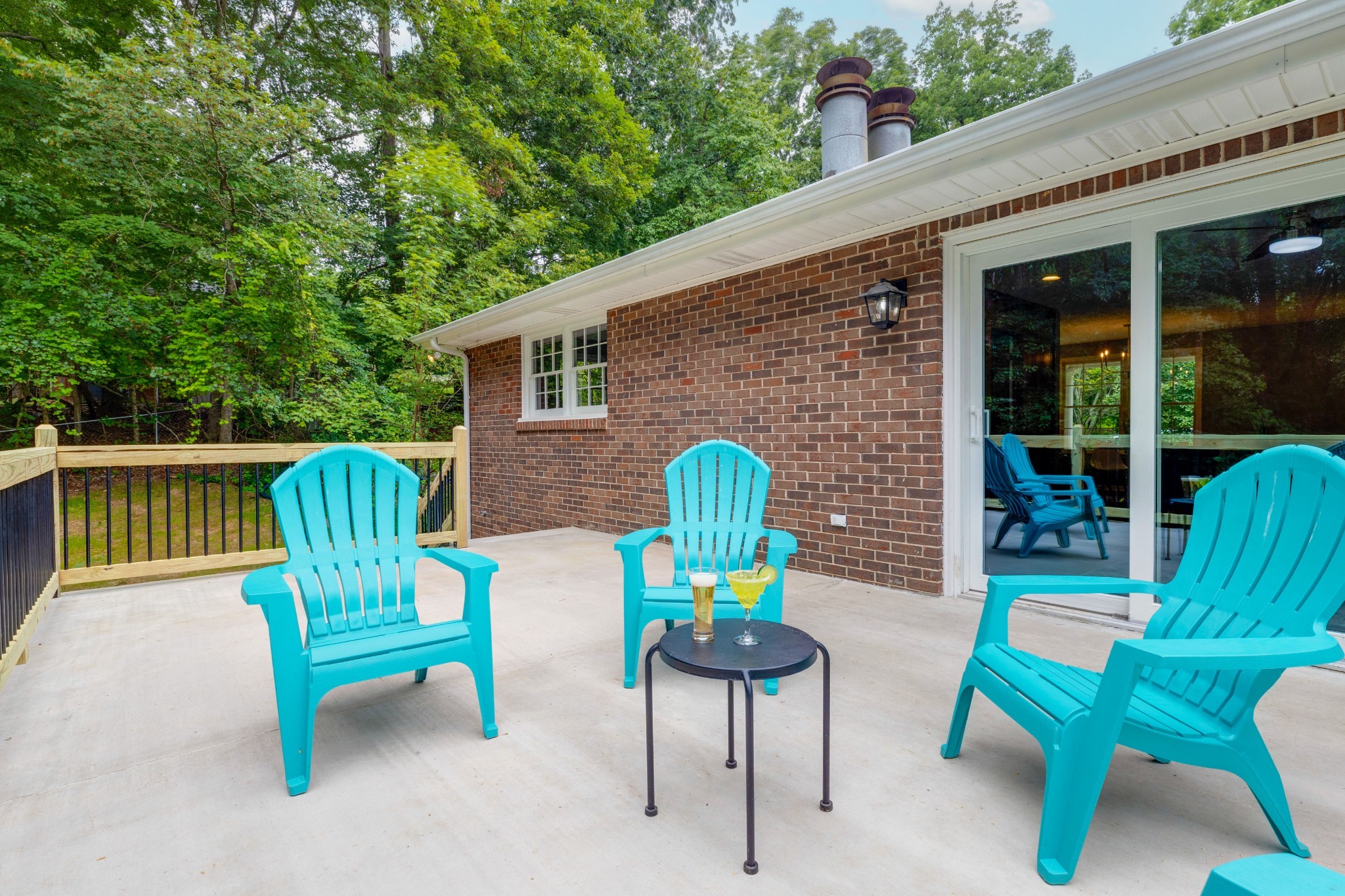 112 Lee Road Dickson, TN 37055 - Photo 6 of 39 a view of a chairs with a table in the patio