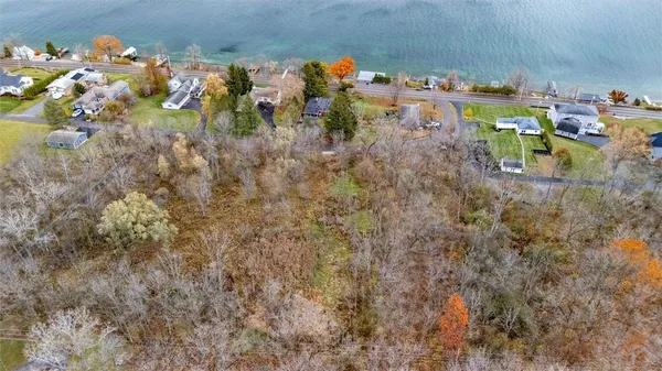 $239,900 | 4128 Onnalinda Drive, Canandaigua Town, NY 14424