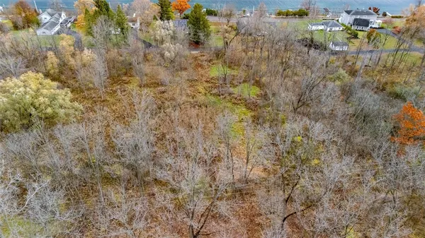 $239,900 | 4128 Onnalinda Drive, Canandaigua Town, NY 14424