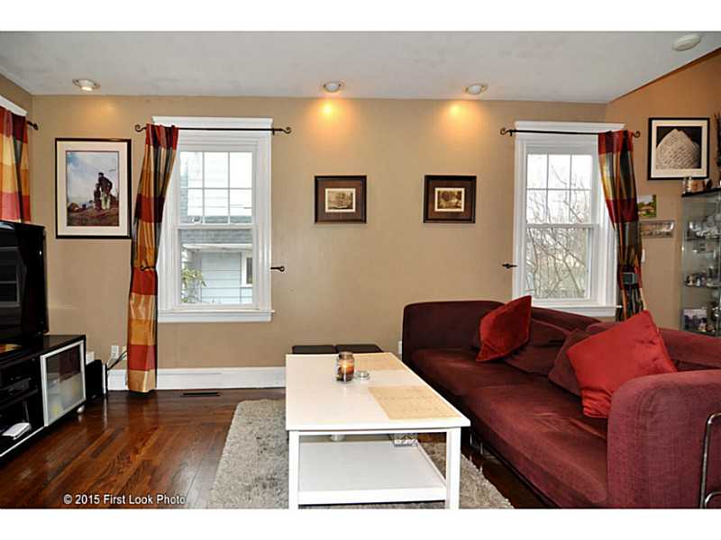 20 Mayfair Road Warwick, RI 02888 - Photo 12 of 25 Living Room.