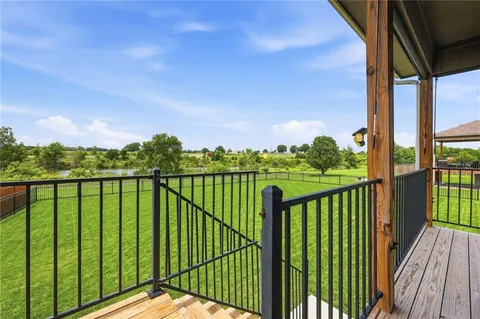 $550,000 | 6416 North 142nd Street, Basehor, KS 66007
