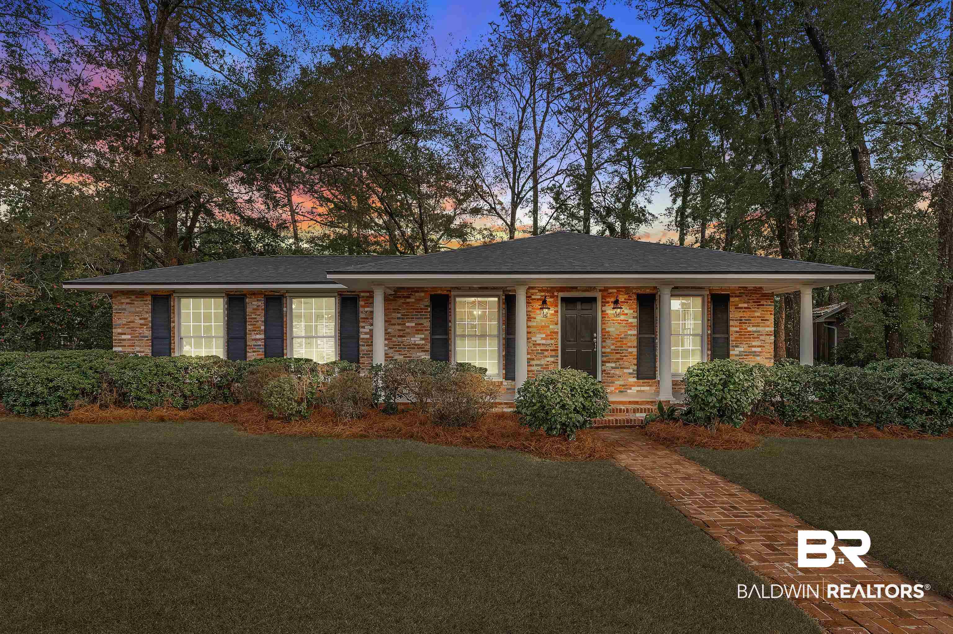 371 Francilla Circle Fairhope, AL 36532 - Photo 50 of 50 Front Twilight