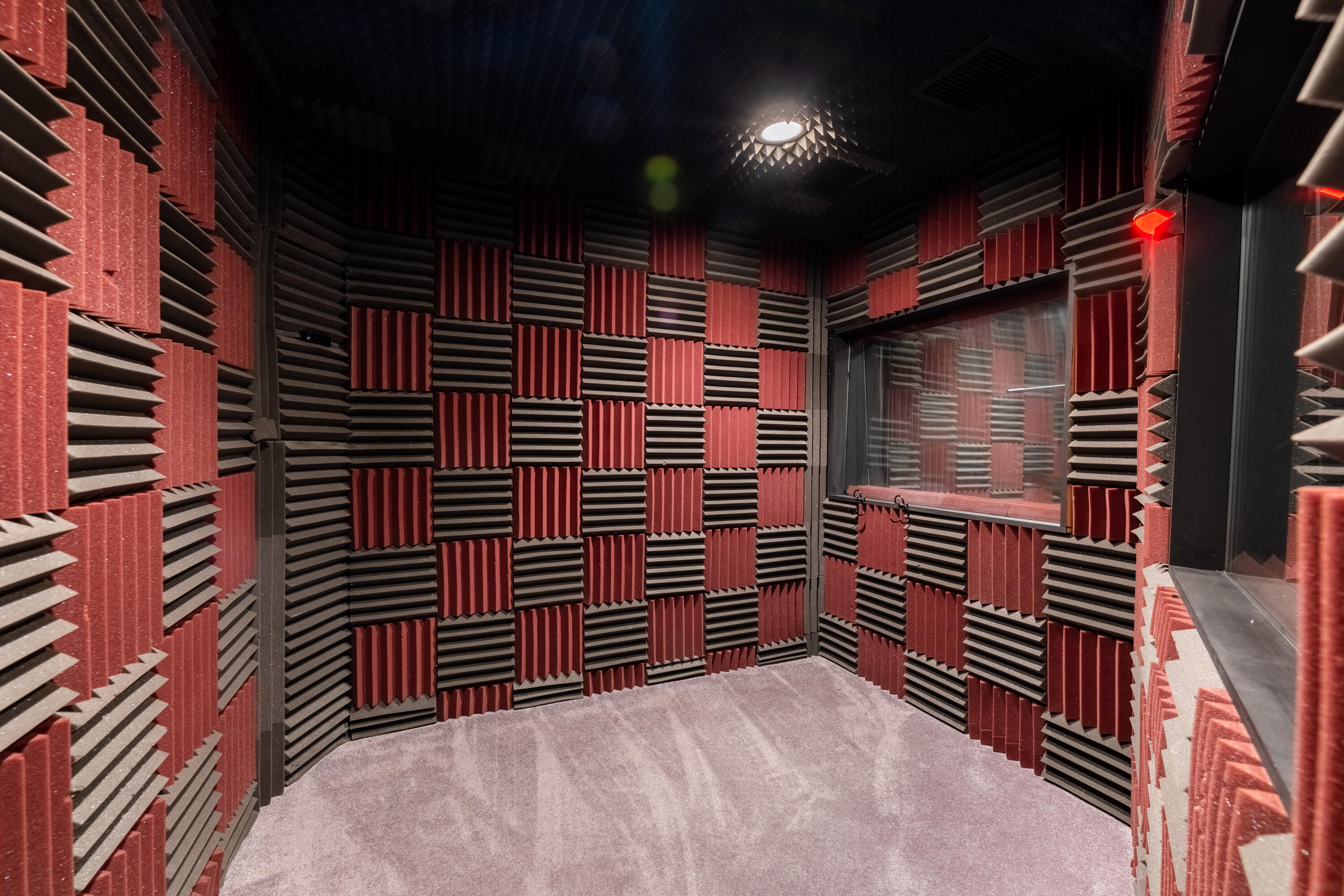 7151 Southwest 13th Street Okeechobee, FL 34974 - Photo 31 of 35 Sound Proof Room