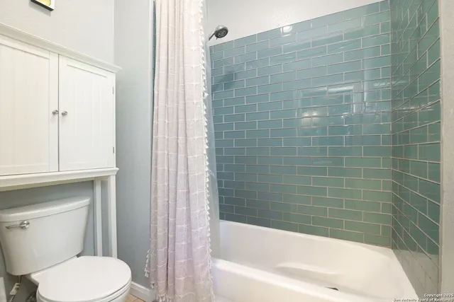 $815,000 | 1362 Private Road 3702, San Antonio, TX 78253