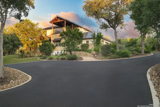 $815,000 | 1362 Private Road 3702, San Antonio, TX 78253