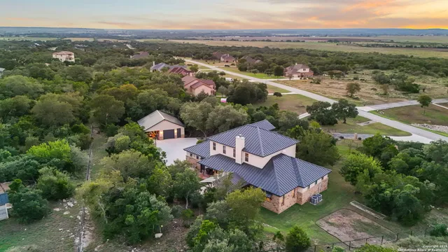 $815,000 | 1362 Private Road 3702, San Antonio, TX 78253