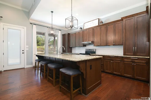 $815,000 | 1362 Private Road 3702, San Antonio, TX 78253