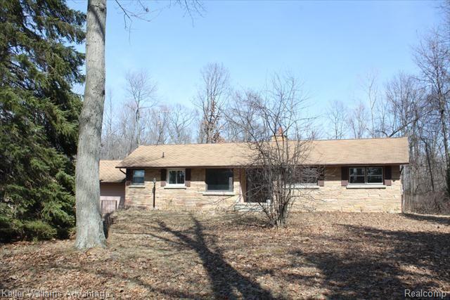 2336 Argentine Road Howell, MI 48855 - Photo 1 of 1 Argentine3