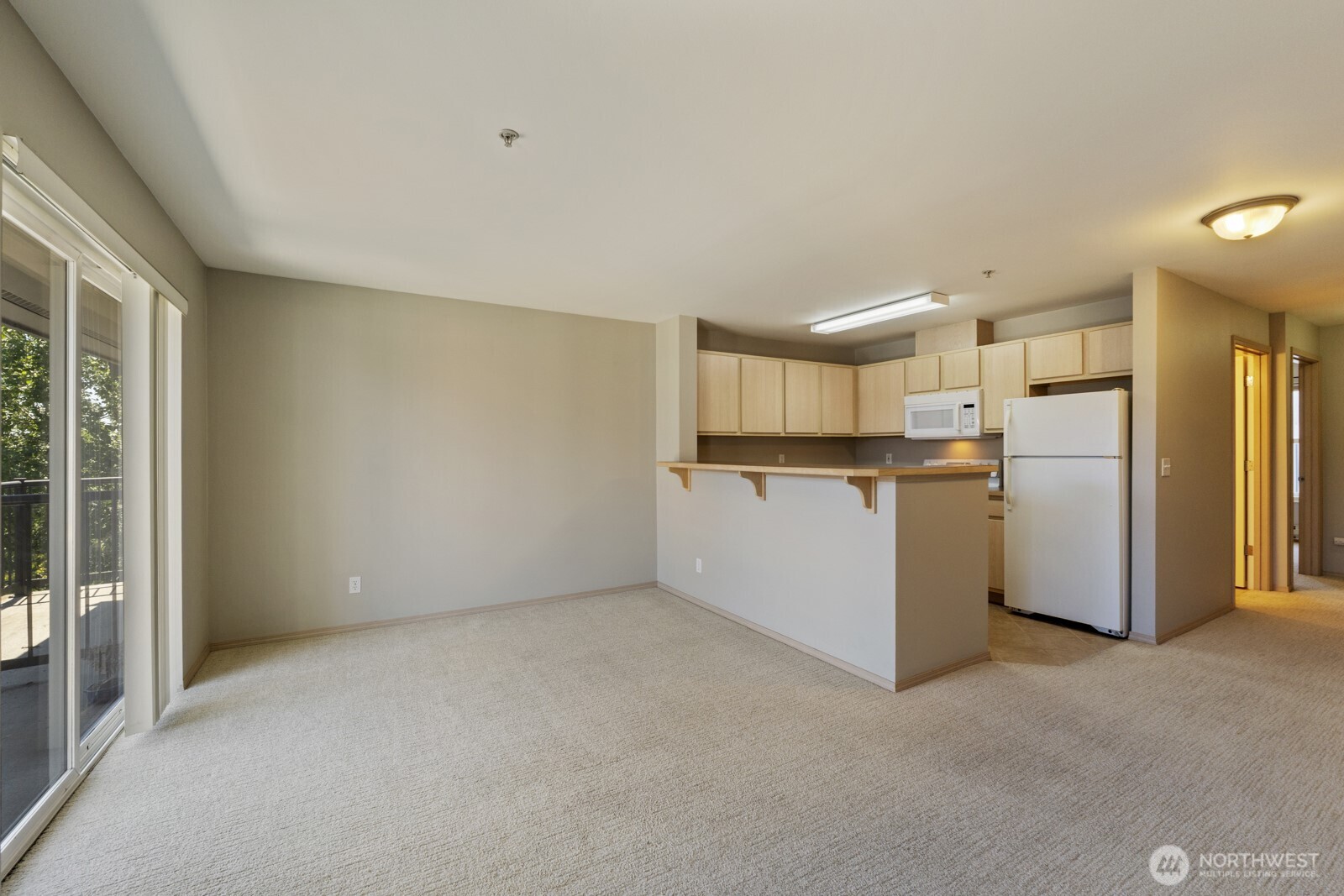 600 North 85th Street, Unit 401 Seattle, WA 98103 - Photo 14 of 39