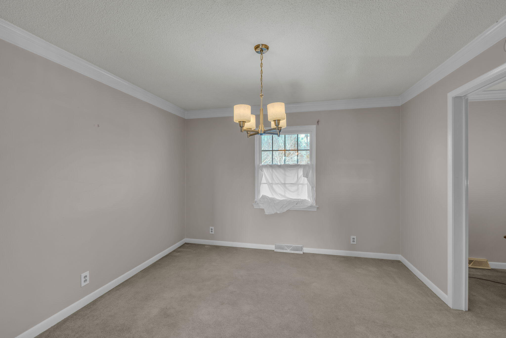 506 Crestview Circle Ringgold, GA 30736 - Photo 8 of 35 17-web-or-mls-506-crestview-cir