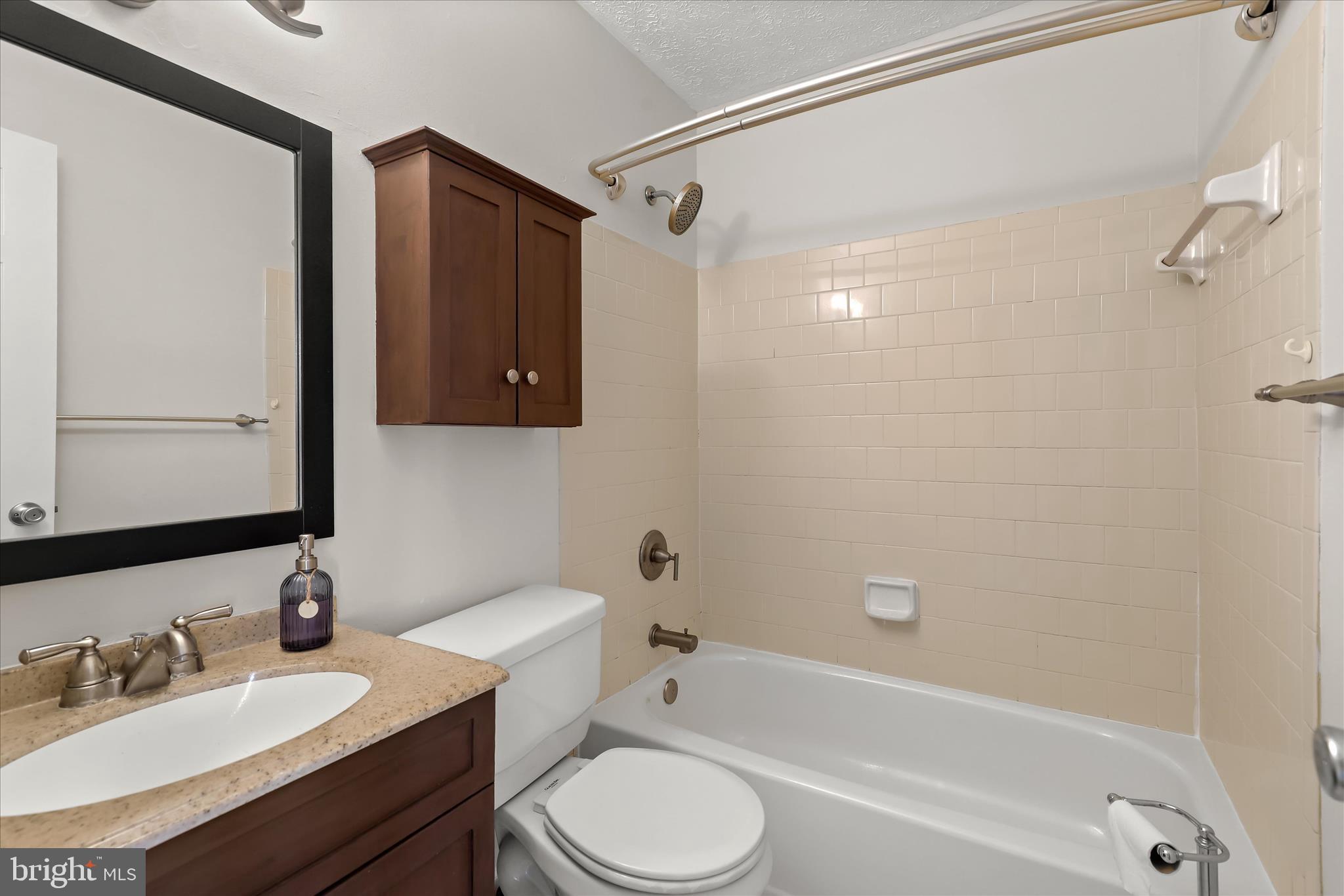 4049 Rustico Road Baltimore, MD 21220 - Photo 22 of 57 Upper Level Hall Bath