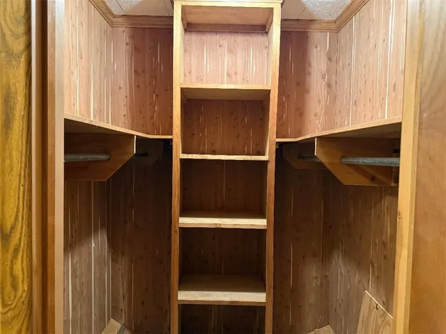 a view of walk in closet