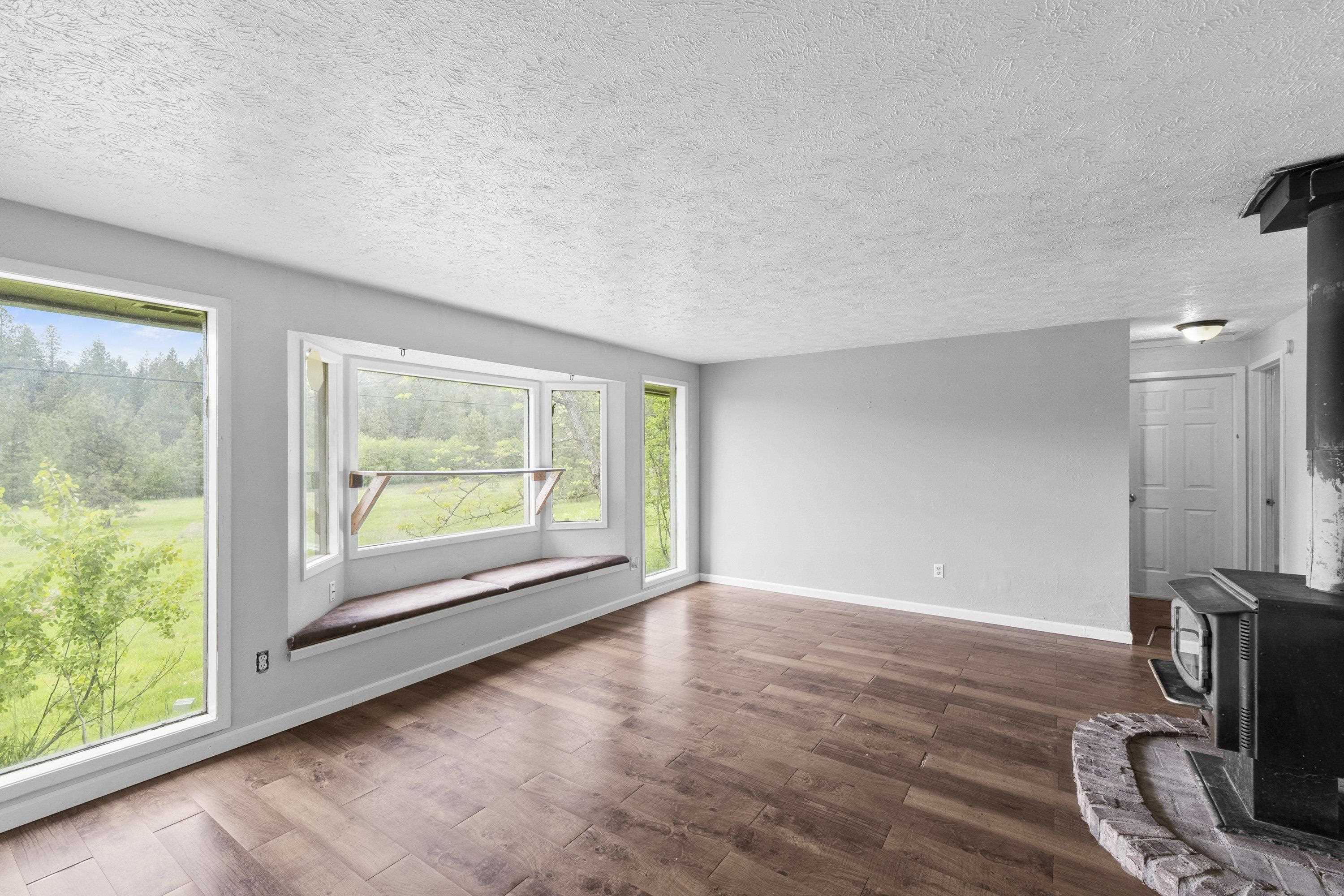 2362 Nicholson Road Elk, WA 99009 - Photo 3 of 42