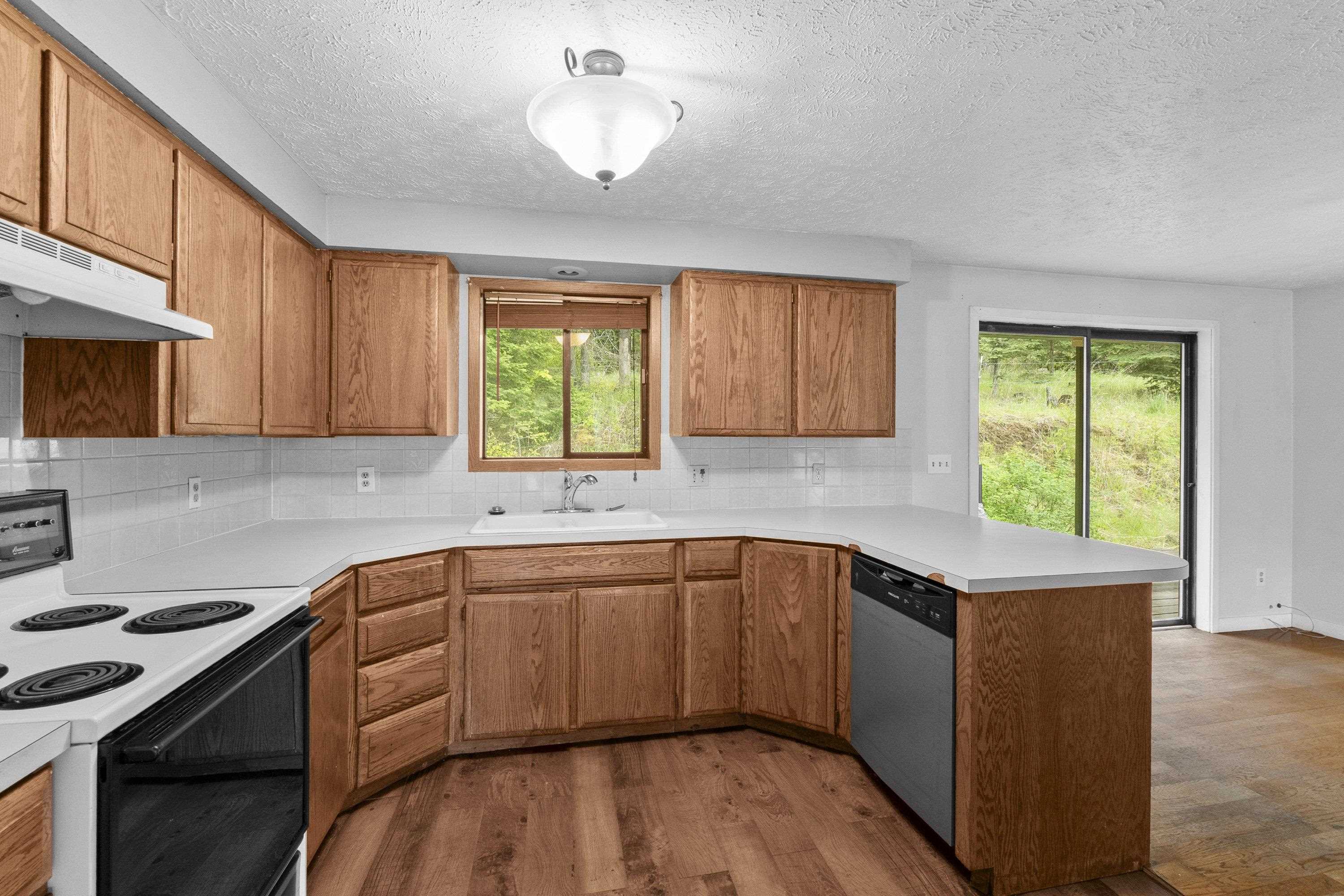 2362 Nicholson Road Elk, WA 99009 - Photo 9 of 42