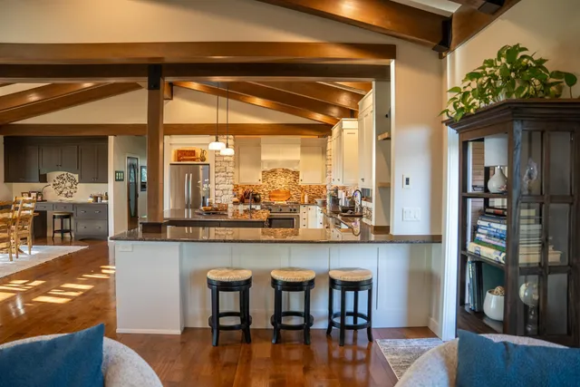 $3,500,000 | 32979 County Road 1, La Crescent, MN 55947