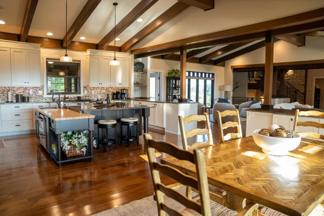 $3,500,000 | 32979 County Road 1, La Crescent, MN 55947