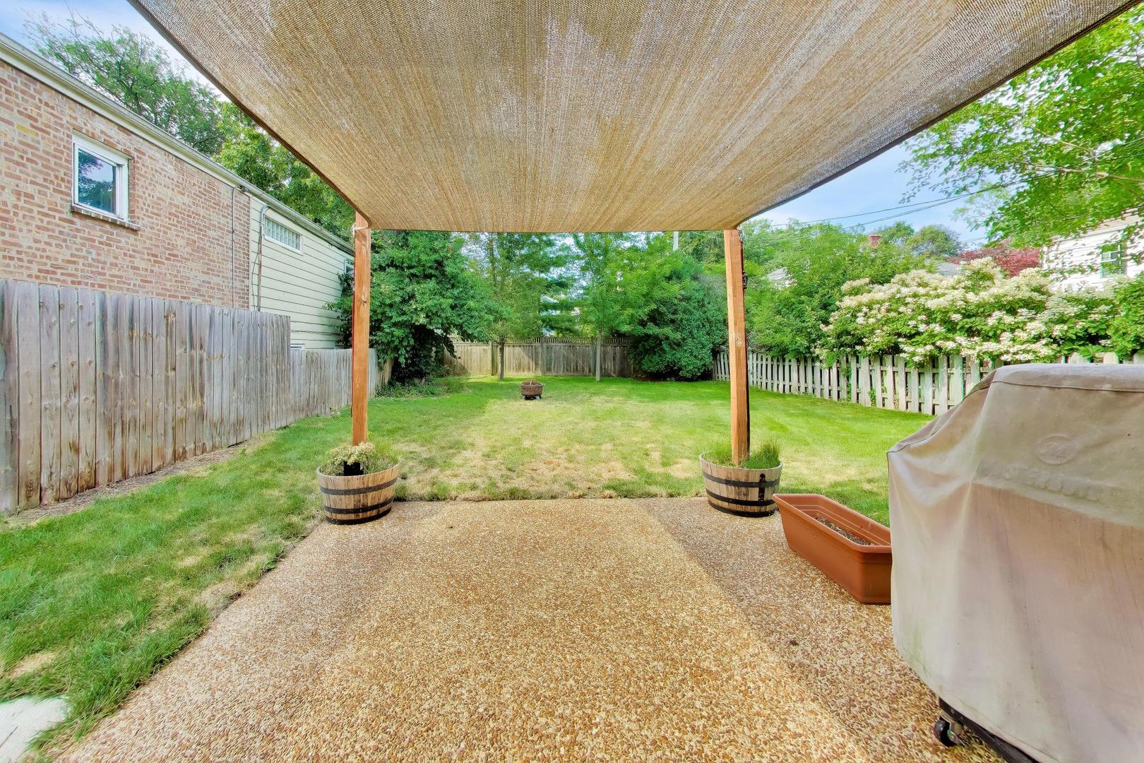 2711 Elgin Road Evanston, IL 60201 - Photo 29 of 33