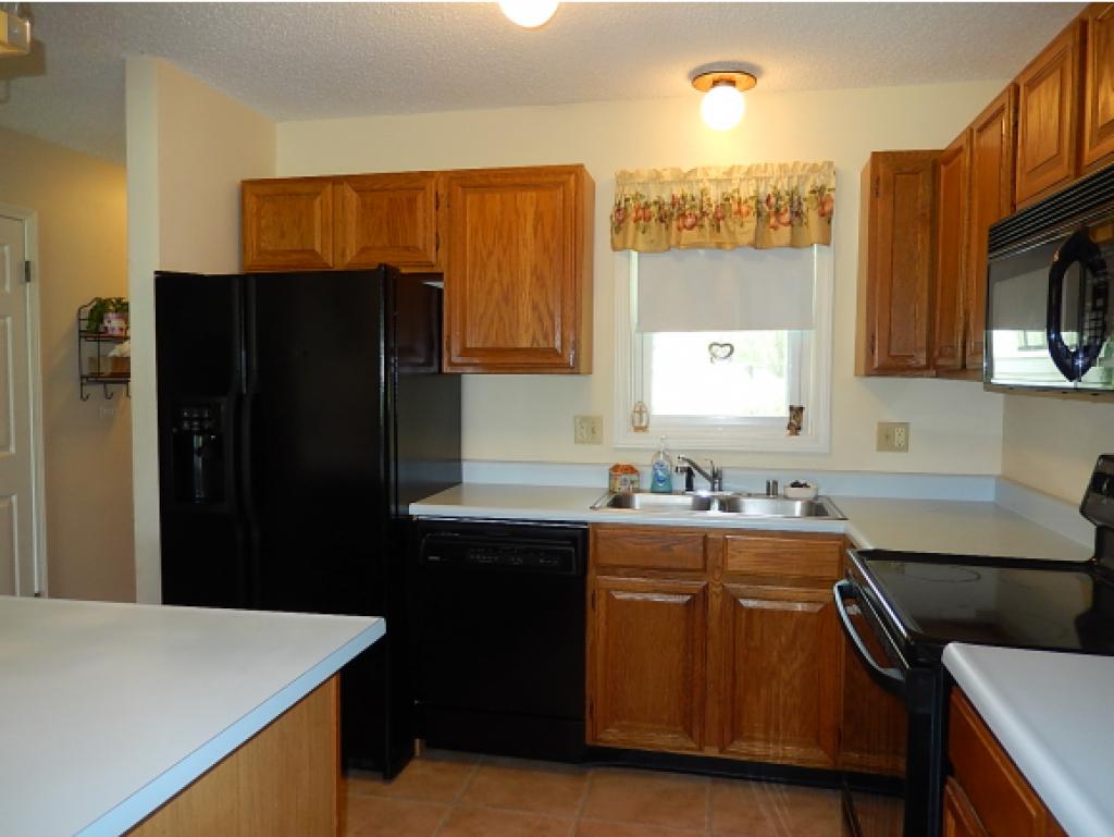 41 Saybrook Road, Unit 41 Essex Junction, VT 05452 - Photo 5 of 23 Gallery Image 5