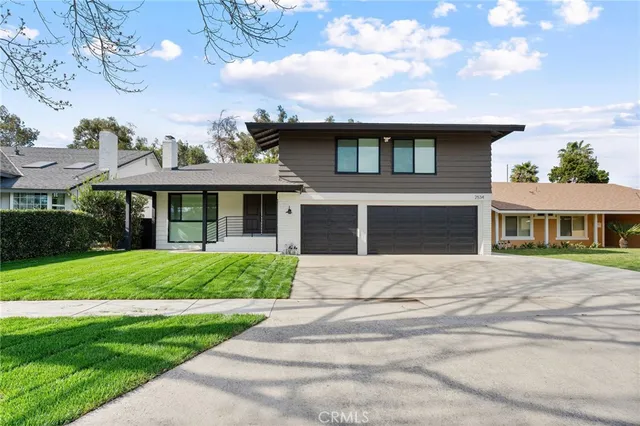 $1,449,999 | 2534 Alona Street, Santa Ana, CA 92706